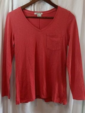 Orvis Coral-Red Long Sleeve V-Neck Pocket Tee Shirt XS Cotton Soft Peru Casual